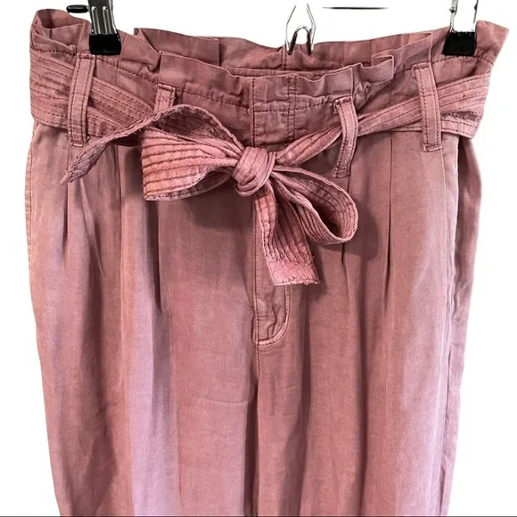 American Eagle High Waisted Pink Paperbag Pants Size 4 - Picture 6 of 11